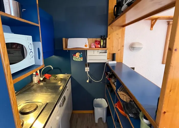 - Inout - 5 Beds Flat M-801 公寓 *